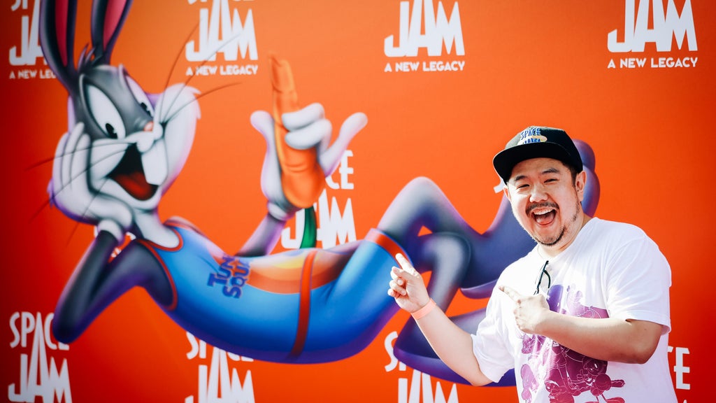 Eric Bauza, actor who voiced Bugs Bunny, Daffy Duck and other cartoon characters, dies at 46 — Carmel-by-the-Sea Arts news