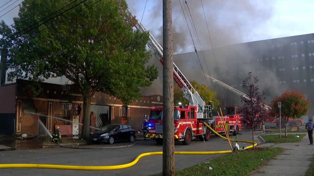 2 Minneapolis firefighters hurt in East Franklin Avenue business fire — WCCO / CBS Minnesota, Carmel-by-the-Sea Health news