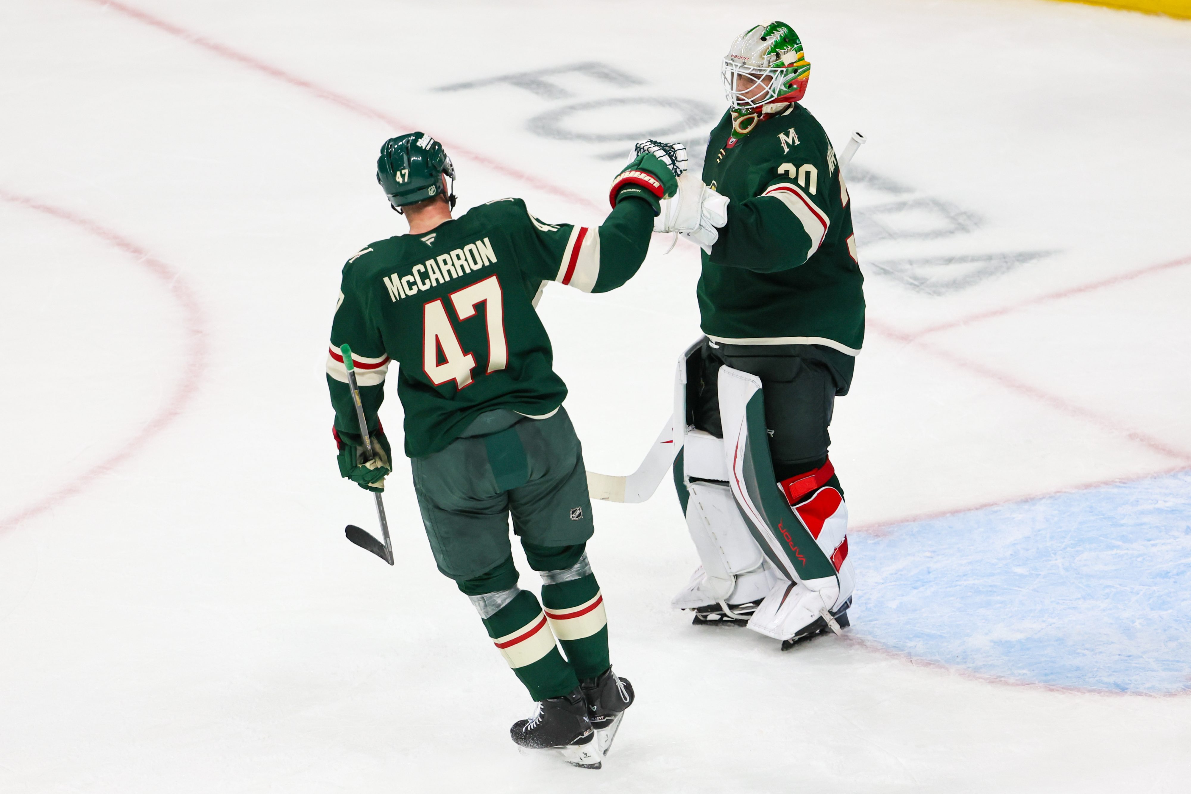 Wild’s Sturm sent to hospital for exam after puck strikes his head, reminding team of Faber’s injury — KFGO, Carmel-by-the-Sea Health news