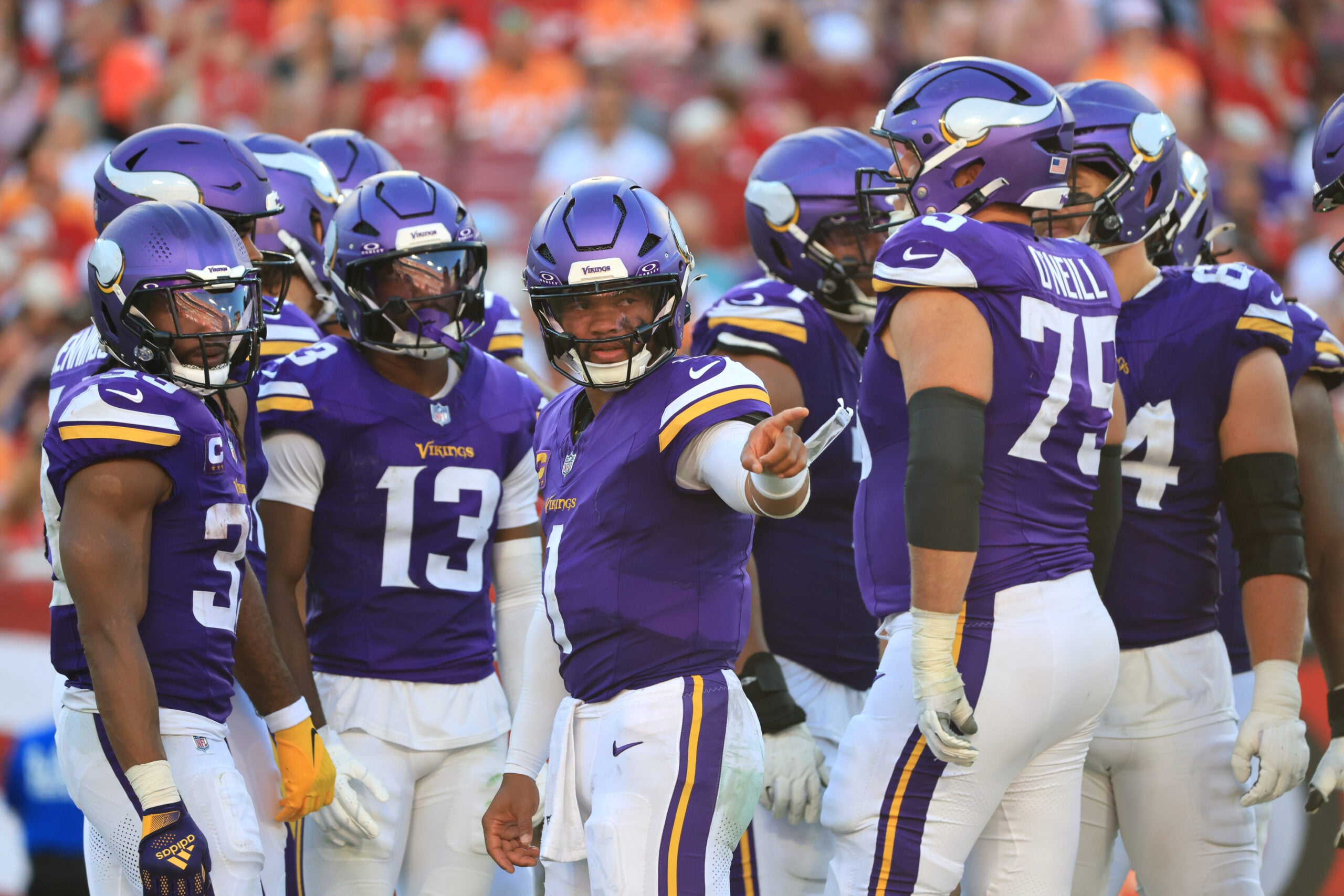 “Grab the Popcorn:” The Vikings’ QB1 Earns a Vote of Confidence — Vikings Territory, Carmel-by-the-Sea Health news