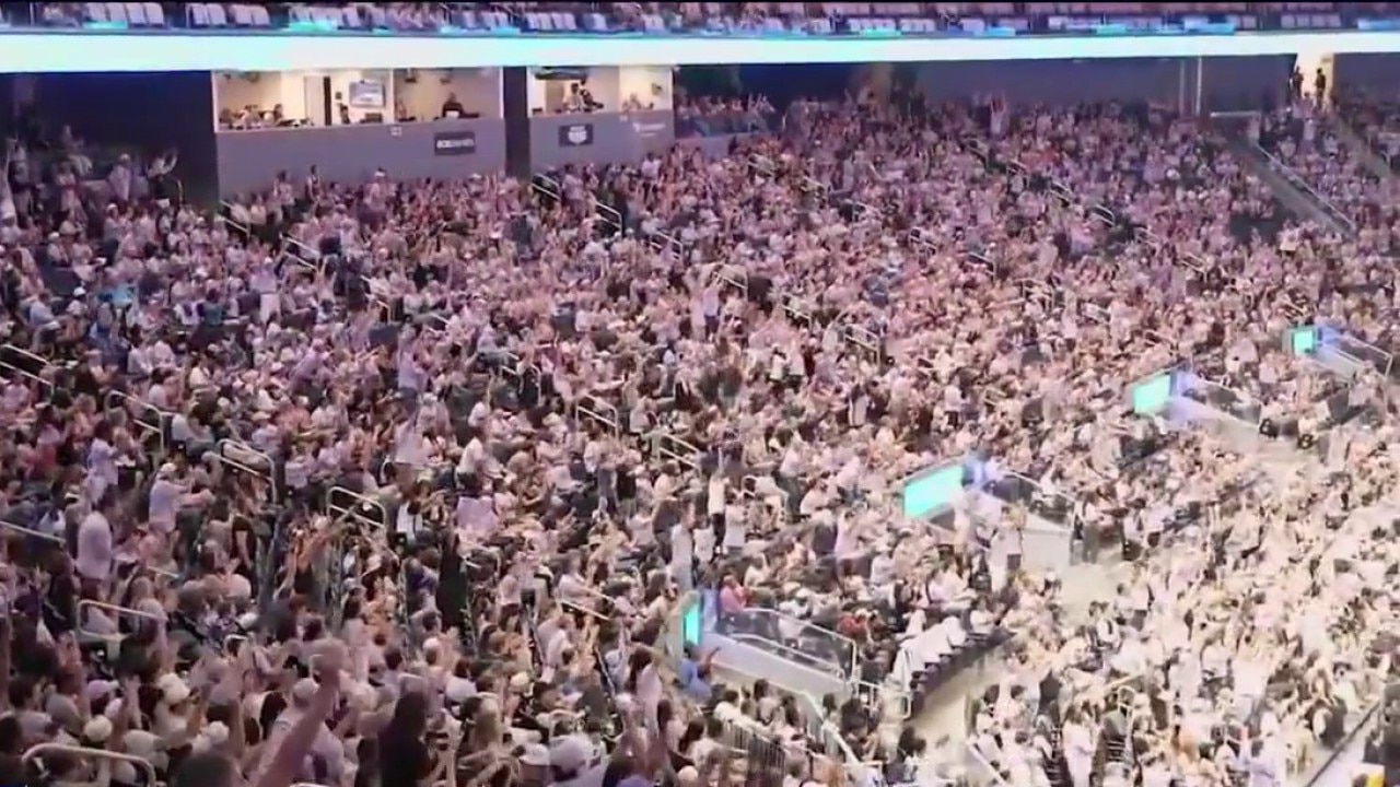 WNBA Finals: Valkyries fans react to Dream's potential 3,500-seat venue — KTVU FOX 2 Bay Area, Carmel-by-the-Sea Sports news