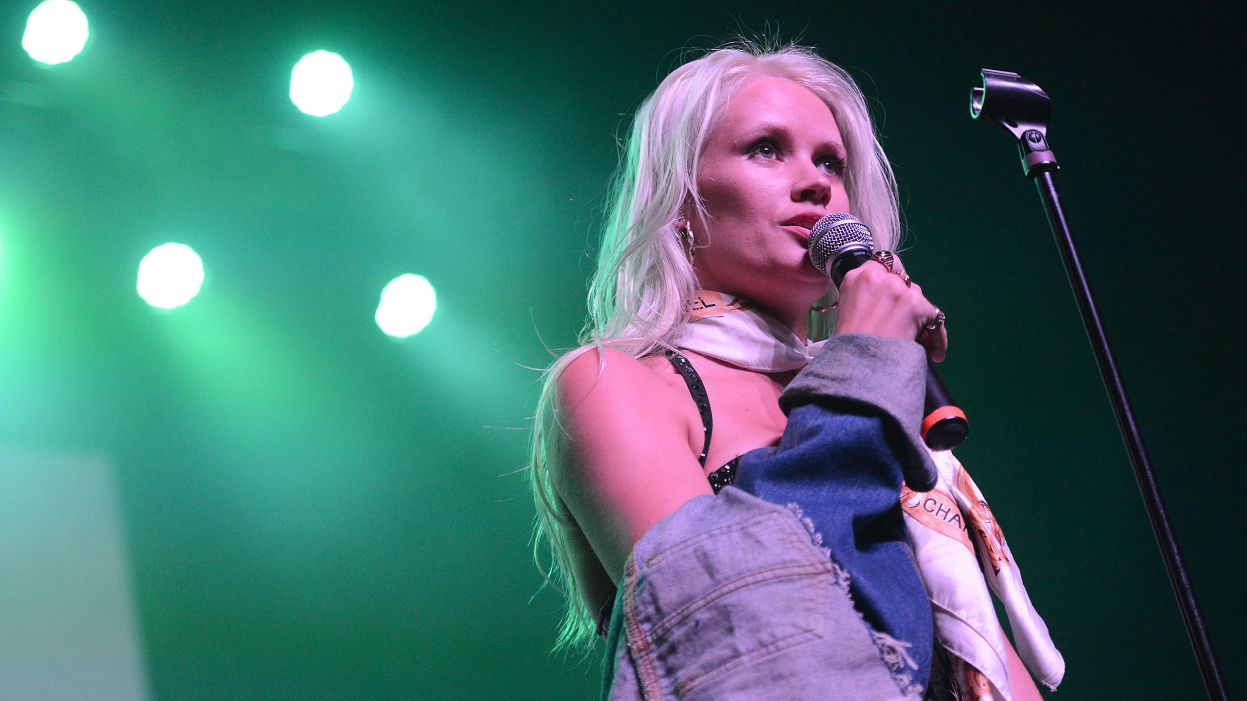 Lauren Bennett, 'Party Rock Anthem' singer, cause of death revealed: Reports — Carmel-by-the-Sea Community news
