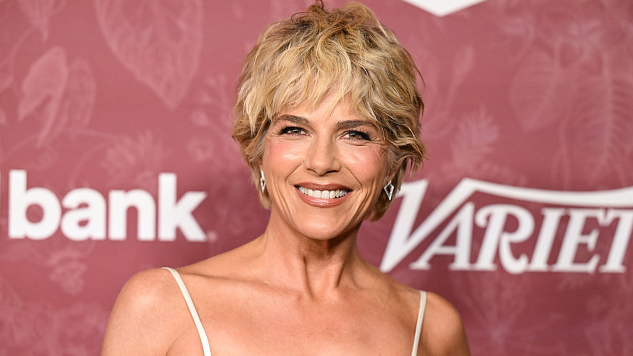 Selma Blair arrested, taken to hospital after allegedly attacking flight attendants — KTVU FOX 2 Bay Area, Carmel-by-the-Sea Health news